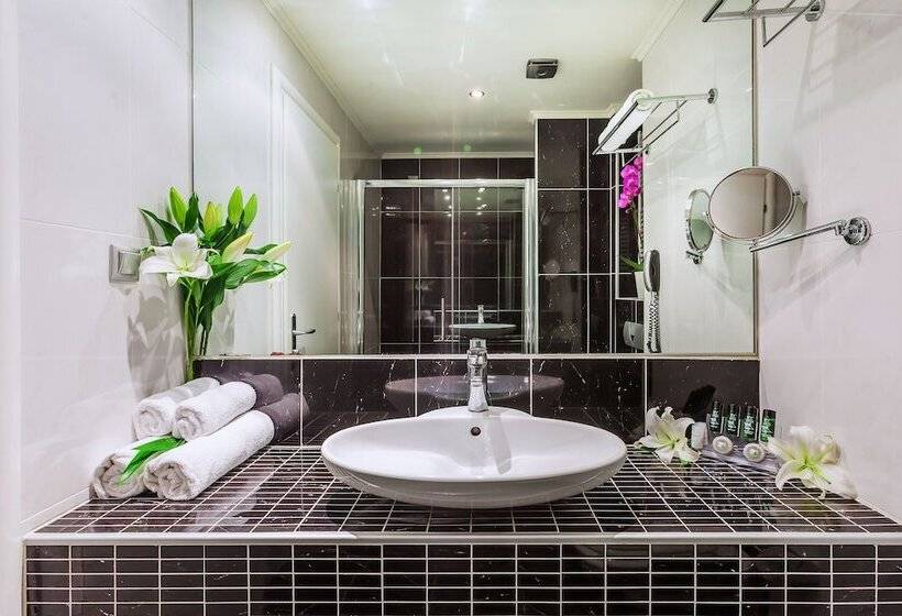 Семейный Номер Боковой Вид на Море, Elinotel Apolamare