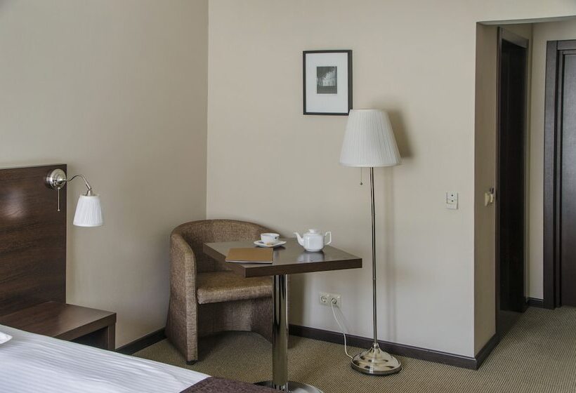 اتاق سوپریور, Centre Avanta