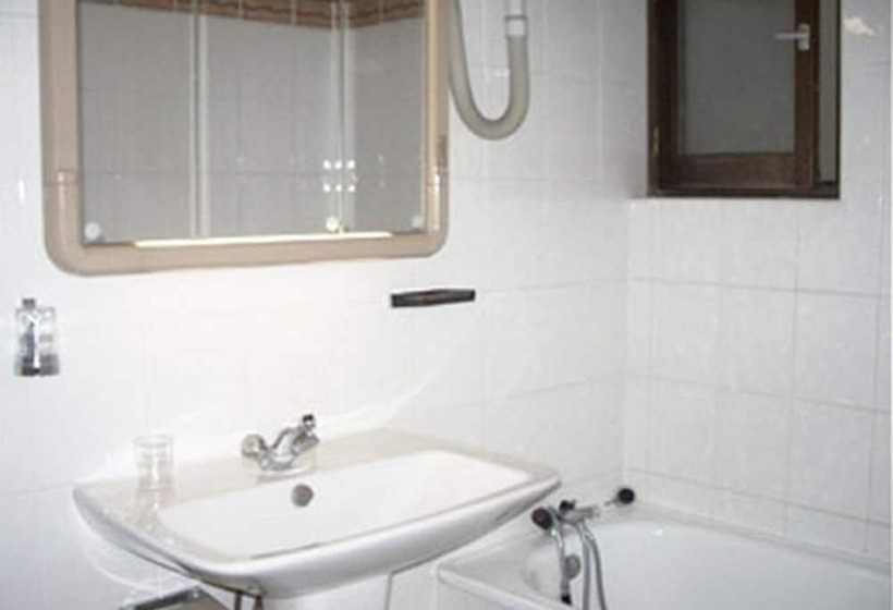 スタンダードルーム, Avenir