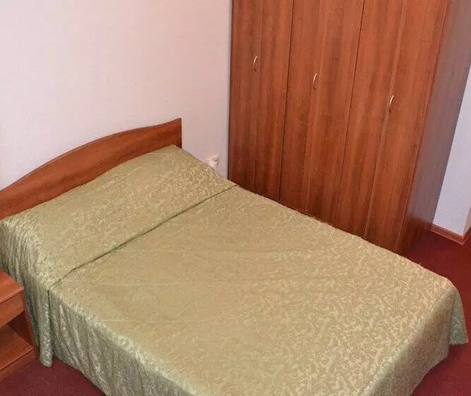 Comfort Yhden Hengen Huone, Bulak