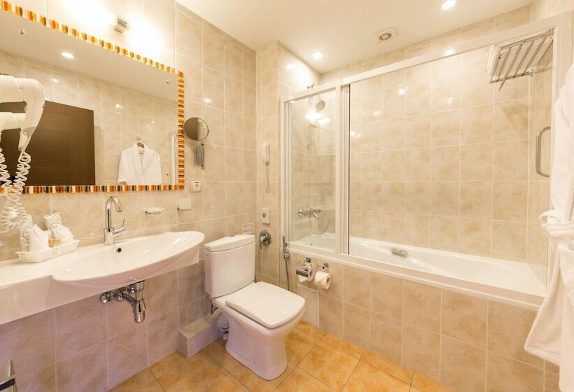 اتاق کلاس بیزنس, Chuvashia