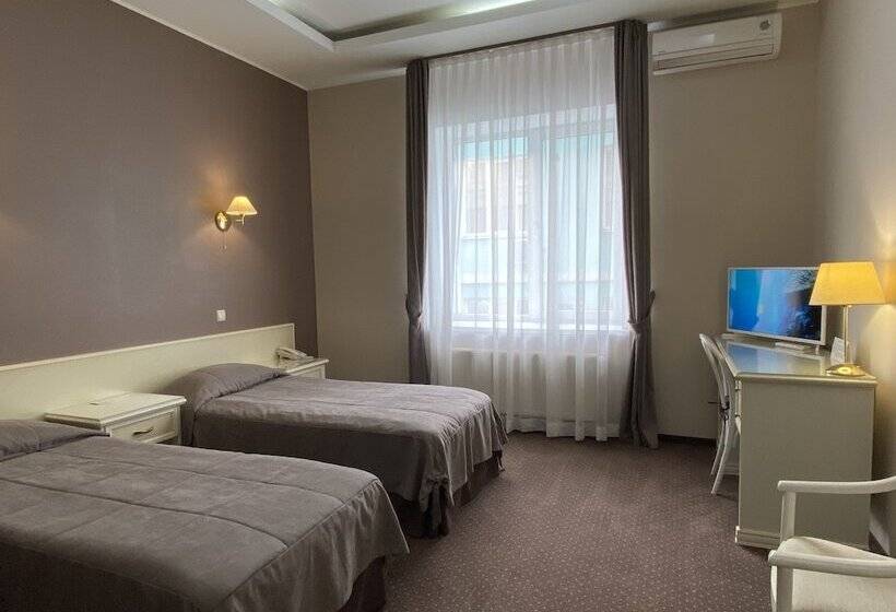 اتاق سوپریور, Diligence