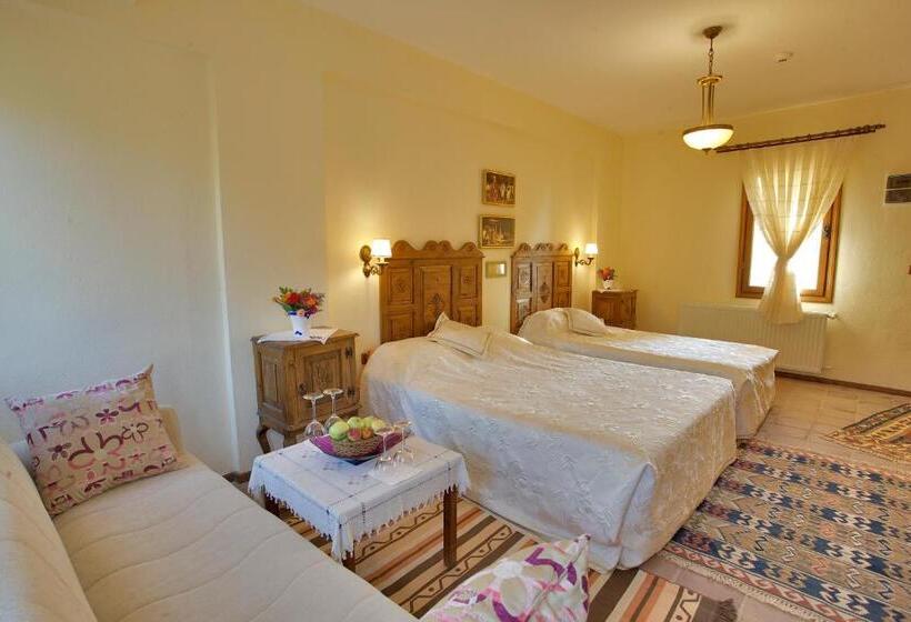 Номер Стандарт, Ephesus Boutique