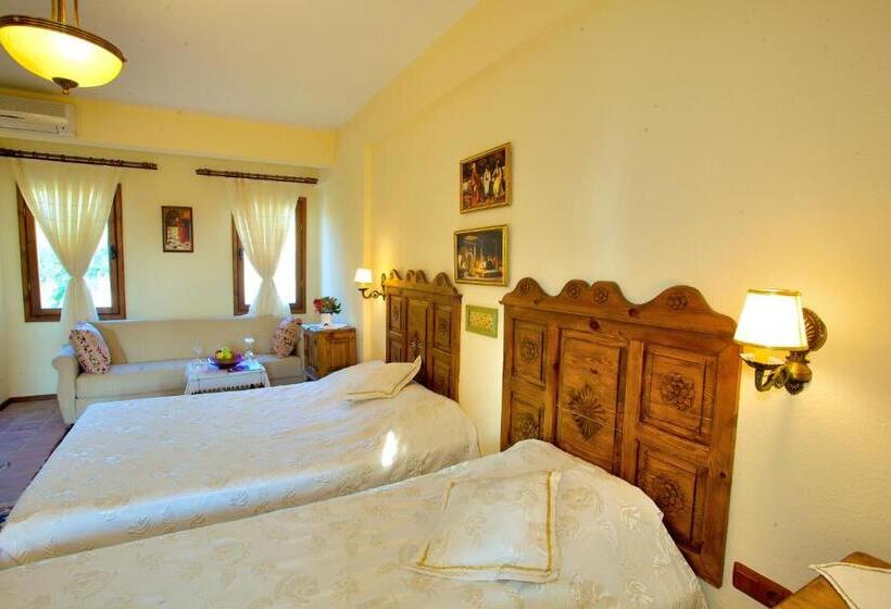 Номер Стандарт, Ephesus Boutique