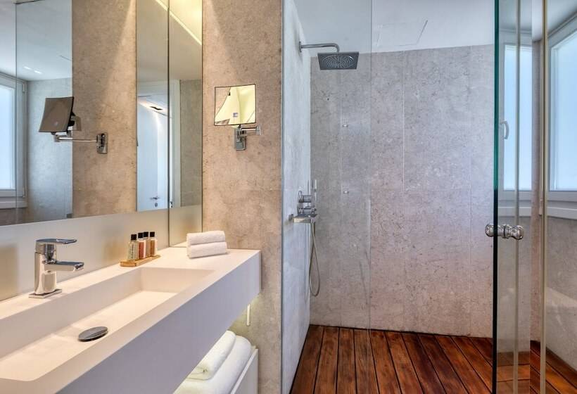 套房配有游泳池, Patmos Aktis, A Luxury Collection Resort & Spa, Greece