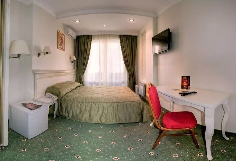 Standard-huone, Royal City