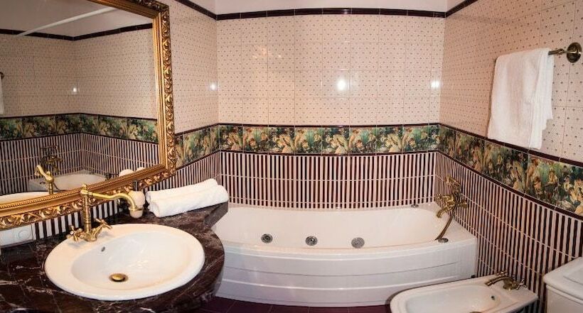 آپارتمان 1 خوابه, Royal City