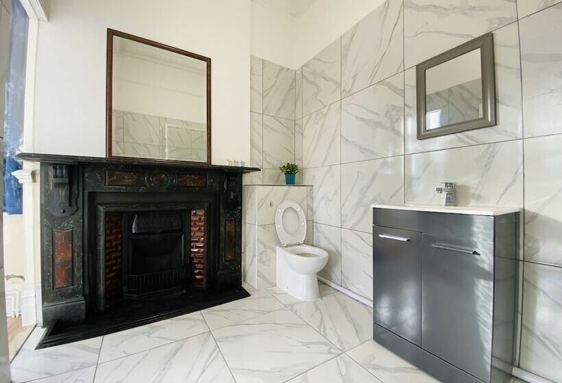 Президентский Люкс, Royal Hotel Sheerness