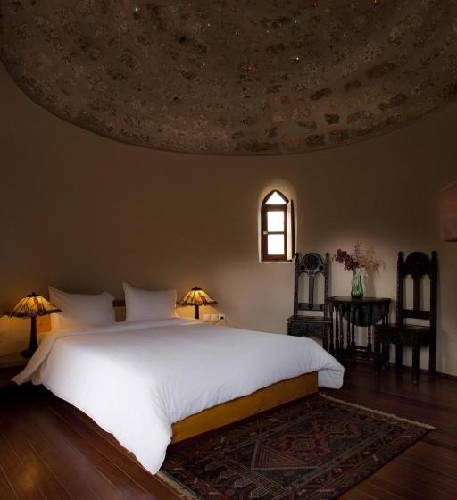 غرفة ديلوكس, Lazareto