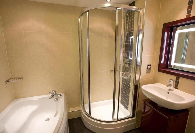 غرفة سوبيريور, The Bluebell