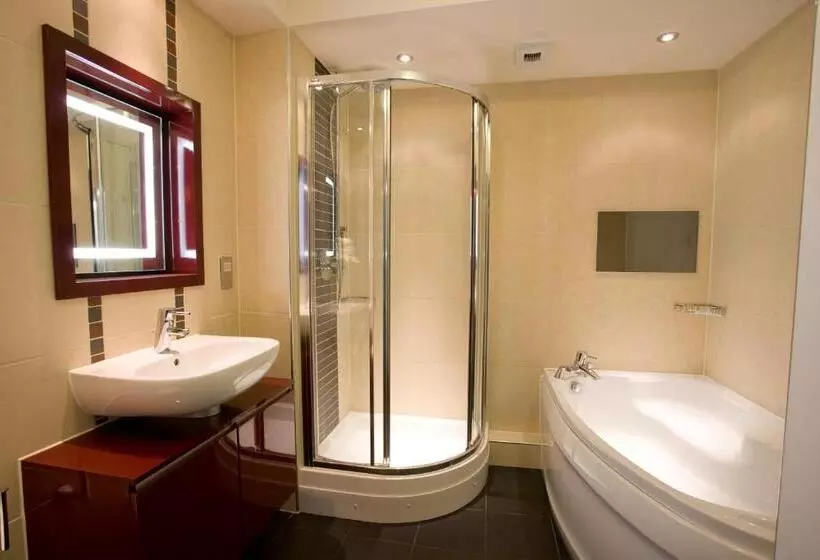 Deluxe Suite, The Bluebell