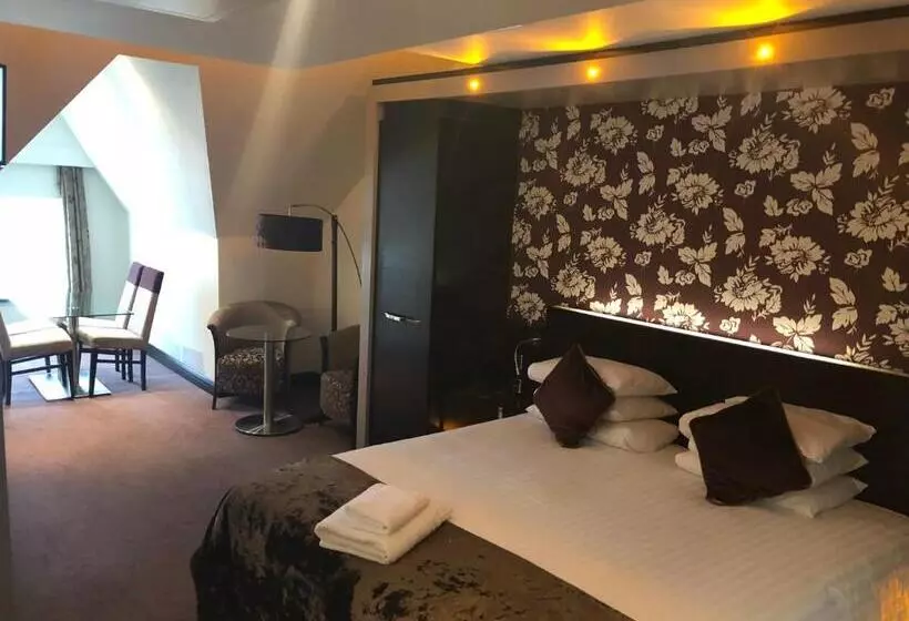 Deluxe Suite, The Bluebell