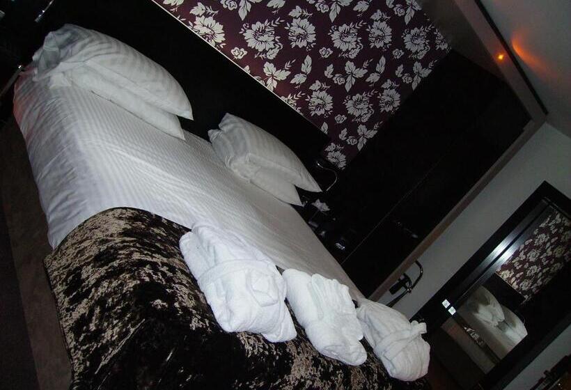 غرفة سوبيريور, The Bluebell