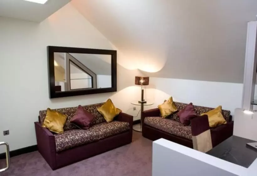 Deluxe Suite, The Bluebell