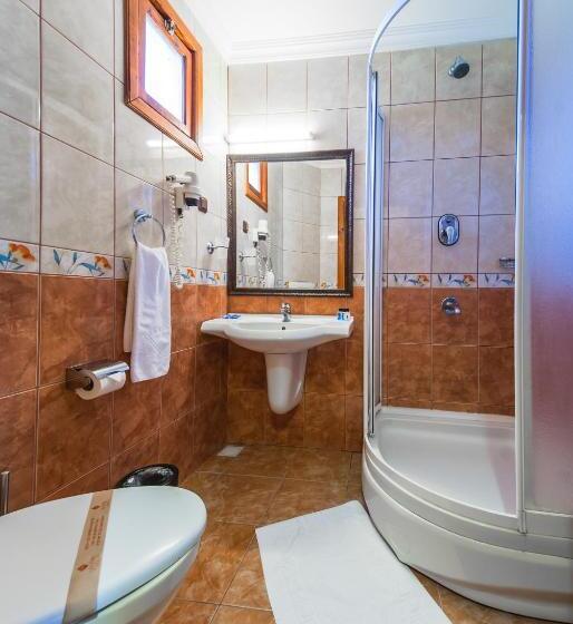 غرفة أساسية فردية, Yucelen