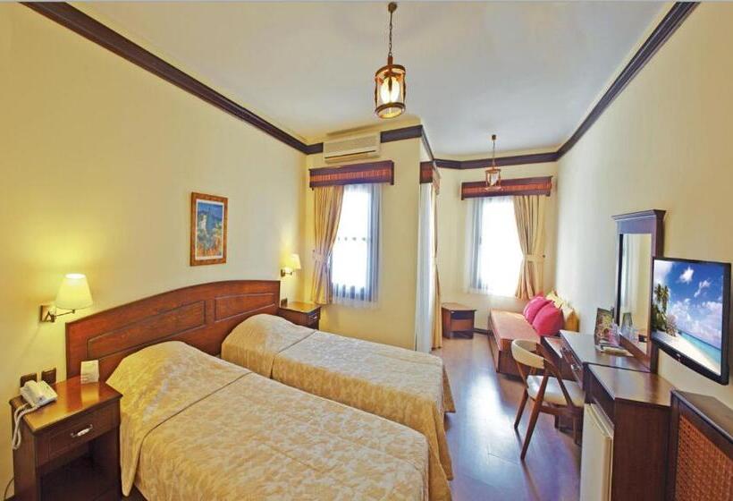 غرفة أساسية فردية, Yucelen