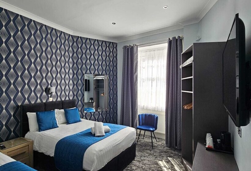 غرفة قياسية ثلاثية, Mentone