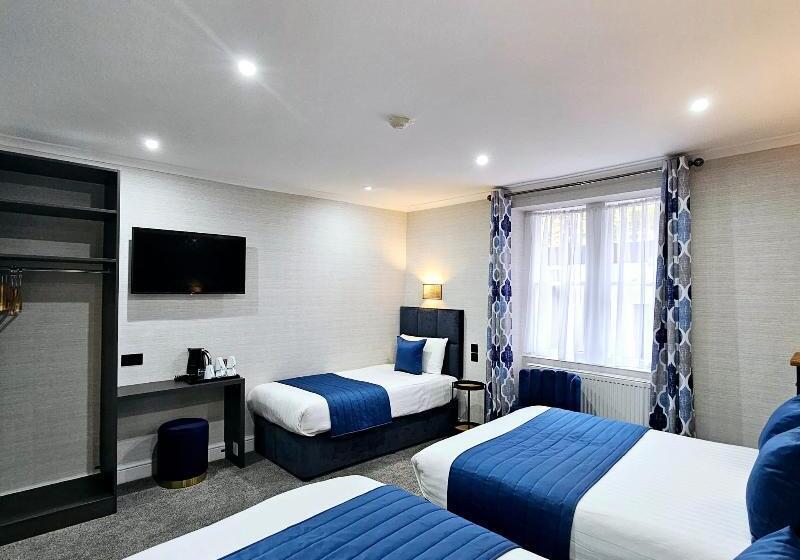 غرفة عائلية, Mentone