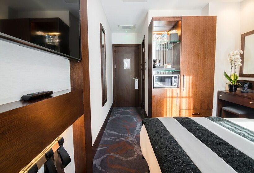 デラックスルーム, The Devonshire