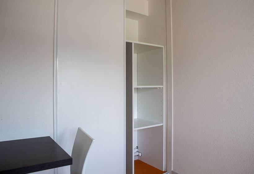 Студия Стандарт, Comfort Aparthotel Besancon Hauts Du Chazal
