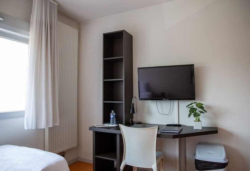 Студия Стандарт, Comfort Aparthotel Besancon Hauts Du Chazal