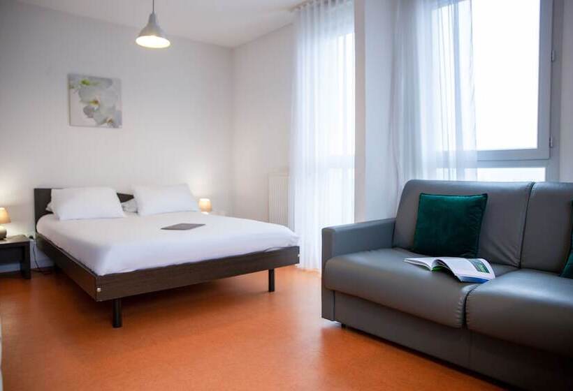Семейное Студио, Comfort Aparthotel Besancon Hauts Du Chazal