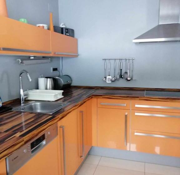 آپارتمان دلوکس 3 خوابه, Apartments Unite