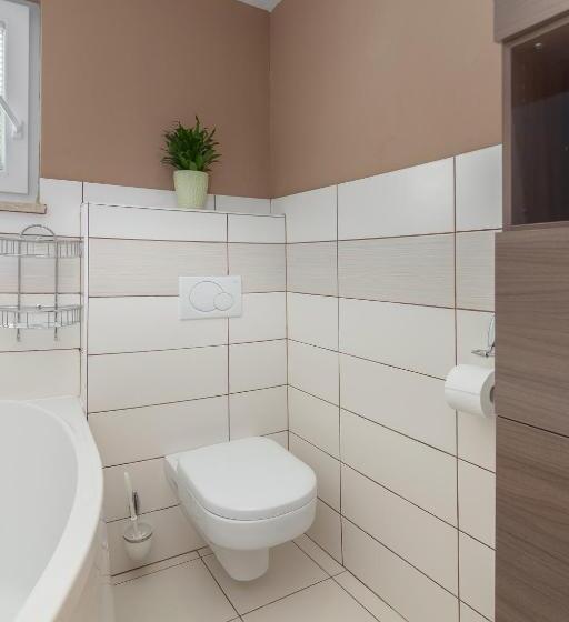 آپارتمان 2 خوابه با بالکن, Apartments Unite