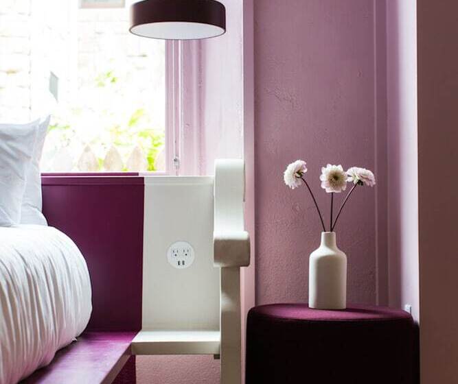 غرفة ديلوكس سرير كينج, The Russell