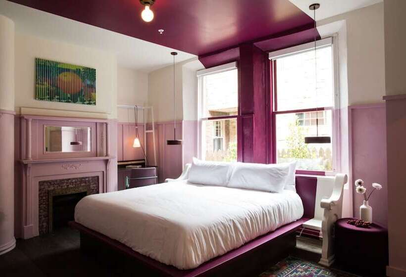 غرفة ديلوكس سرير كينج, The Russell