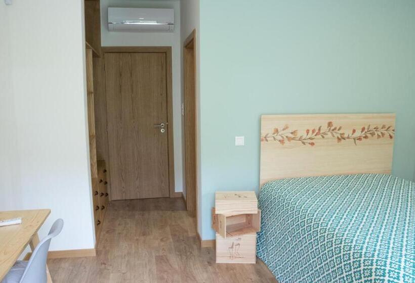 Номер Стандарт, Dois Lagares House