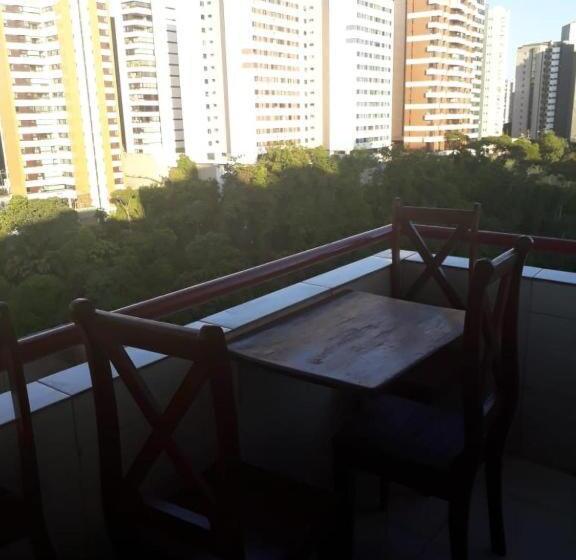 Estúdio Estandar com Sacada, Flat Ana Regis Ap1010