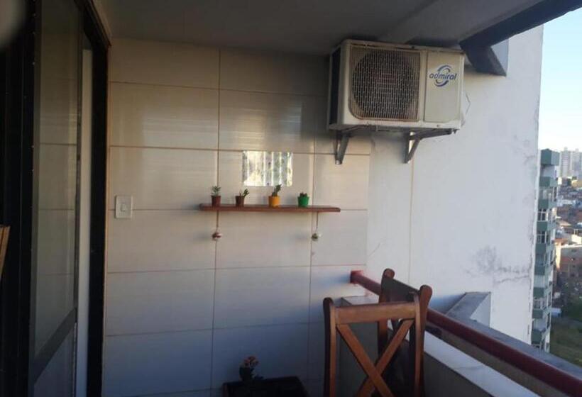 Estúdio Estandar com Sacada, Flat Ana Regis Ap1010