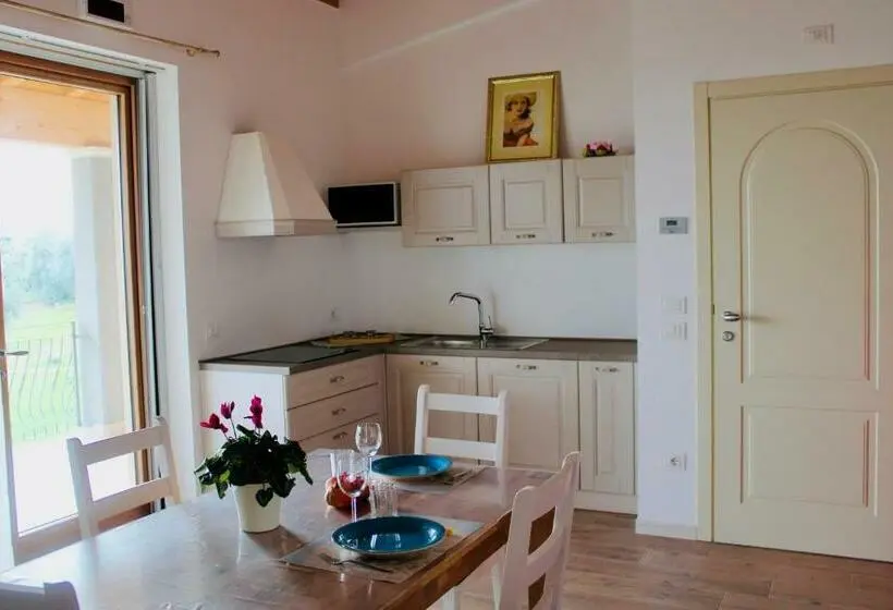 庭の見える１ベッドルームアパートメント, Agriturismo Fioralba