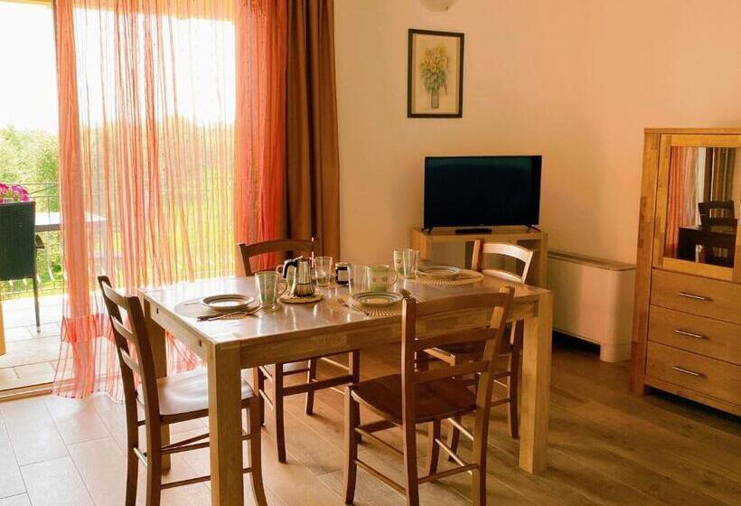Апартаменты 1 Спальня с Балконом, Agriturismo Fioralba