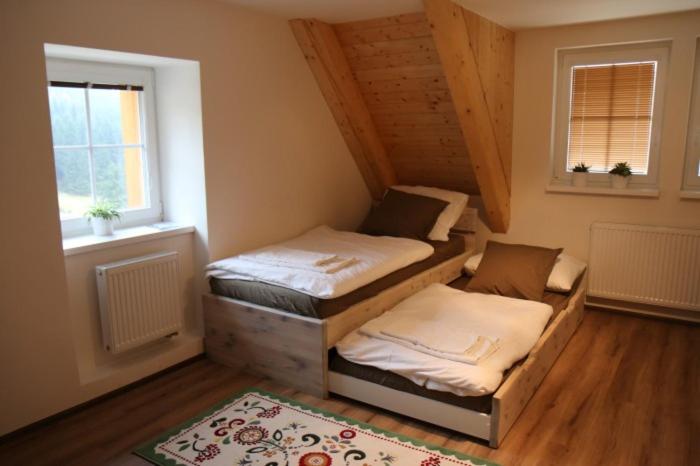 חדר סטנדרטי לשלושה עם נוף, Chalupa Semafor