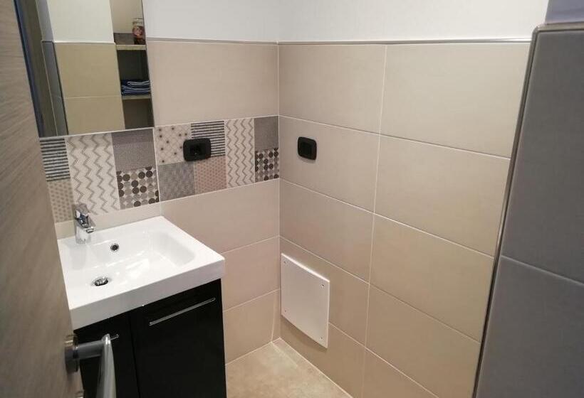 غرفة قياسية, Lagrange 23