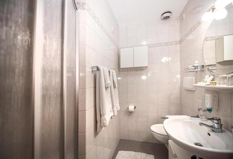 דירת שני חדרים, Bonichhof