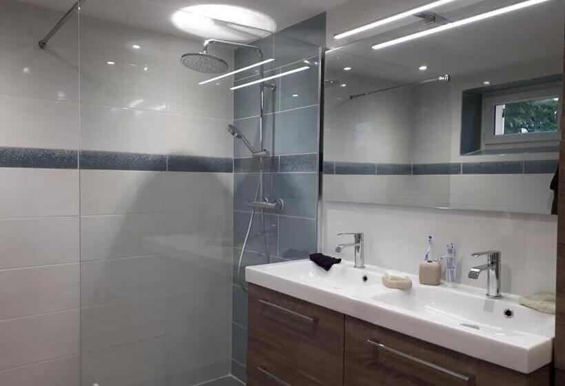 Номер Стандарт, Le Bois Du Bournat