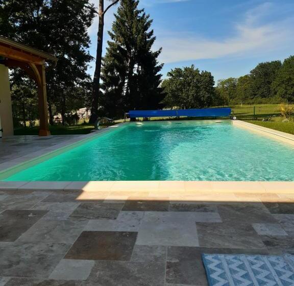 Номер Стандарт, Le Bois Du Bournat