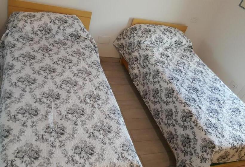 Pokój Standard Wspólna Łazienka, Le Botti B&b