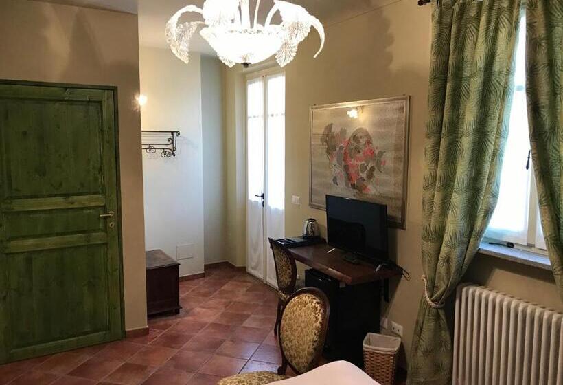 חדר סטנדרט מותאם לאדם עם מוגבלויות, Ca  Frescòt