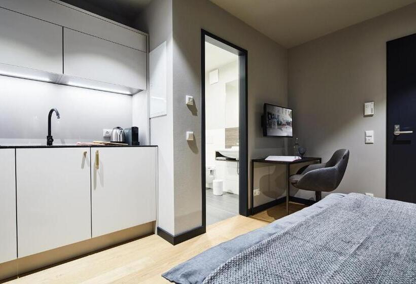 Студио Стандарт с Балконом, Ipartment Wolfsburg