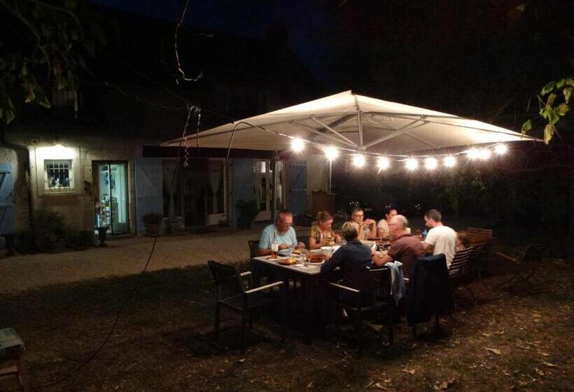 Семейный Номер, B&b Le Corbier