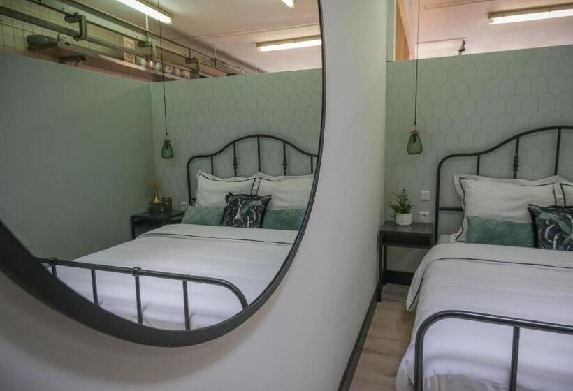 Студия Стандарт, B&b Sjlaope Biej De Sjlèchter