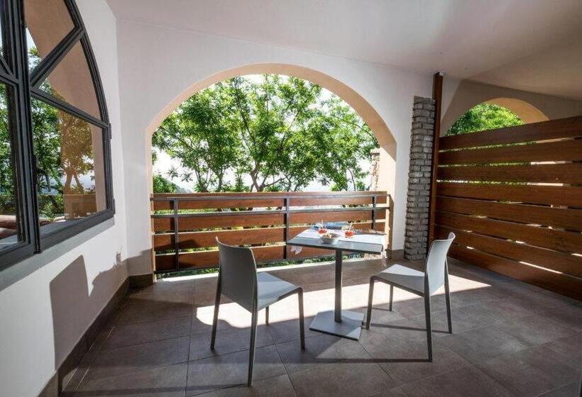 חדר סטנדרט, Al Colle