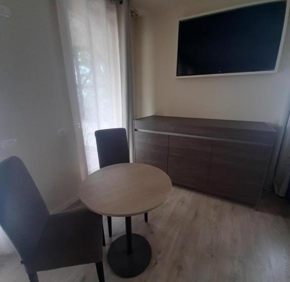 חדר משפתחתי סופריור, Al Colle