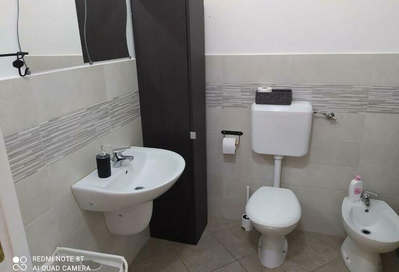 חדר סטנדרט לארבעה, La Dimora Di Roberto