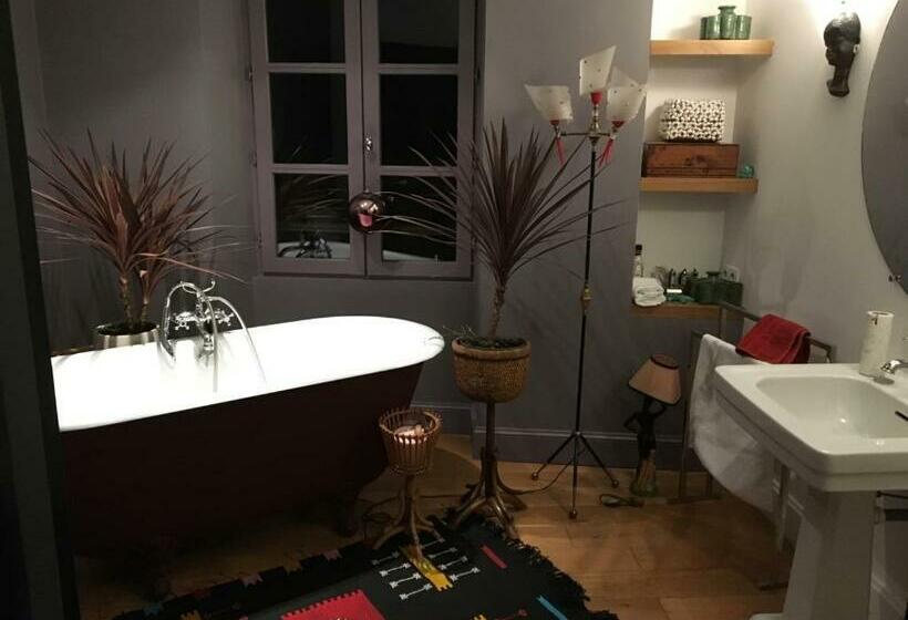 标准间带阳台, Côté Jardin, Chambres D’hôtes B&b