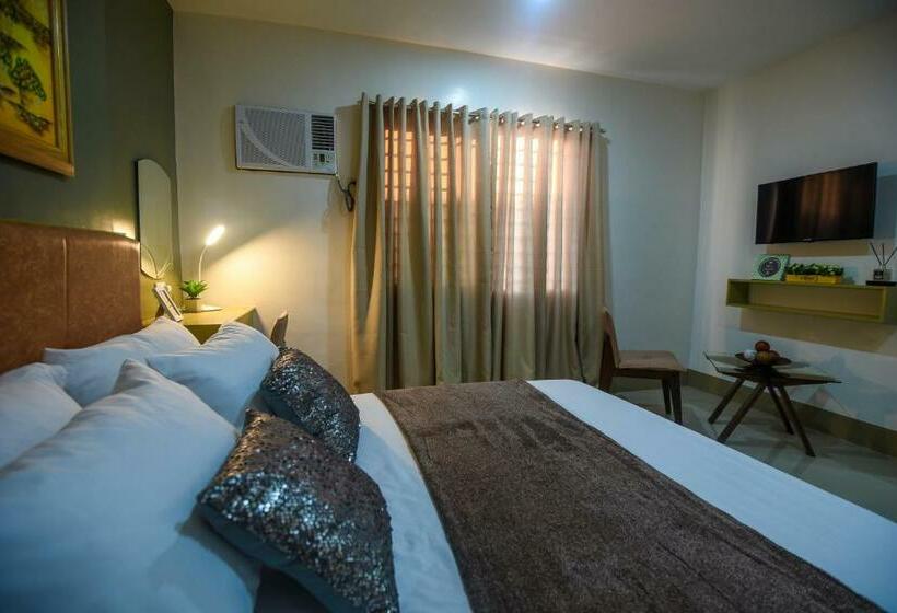 سوییت لوکس, Ett Hometel